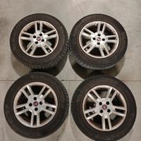 Set 4 cerchi completo di gomme invernali Michelin