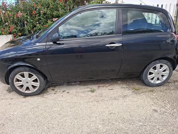 Lancia ypsilon