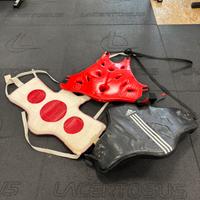 Protezioni arti marziali, corpetto karate