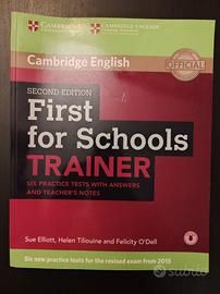 libro "first for school trainer" 