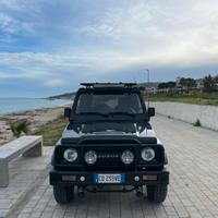 Suzuki Samurai