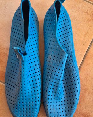 scarpe da mare (pietre e scogli)