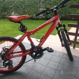 Bici MTB marca Ferrari