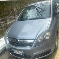 Opel zafira 1.9 CDTI