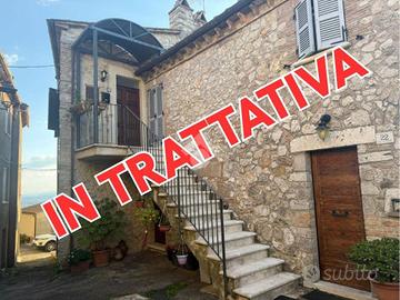 3 LOCALI A AMELIA