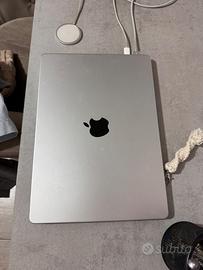 MacBook Pro 14 pro