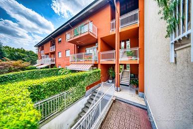 Appartamento di 173 m² con 5 locali e box auto dop