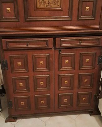 Credenza in noce due pezzi   sdoppiabile