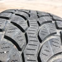 PNEUMATICI BRIDGESTONE (invernali) 185/60 R15 88H.