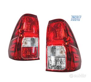 FANALI TOYOTA HILUX 16- ESTERNO