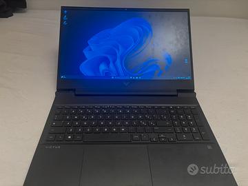 laptop invictus