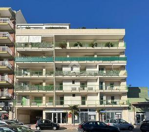 2 LOCALI A BRINDISI
