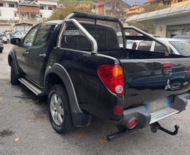 Mitsubishi L200 2.5 DI-D/167CV Double Cab Warrior