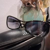 occhiali da sole Vogue
