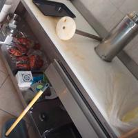 Banco acciaio con tagliere e cassetto