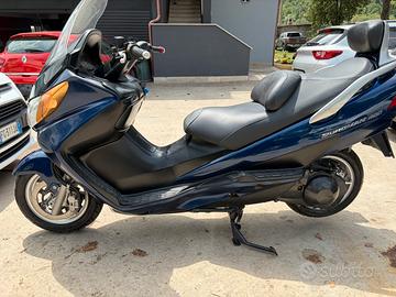 Suzuki burgman 400