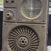 Radio vinage portatile transistor. 