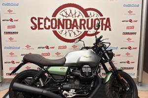 Moto Guzzi V7 Stone Centenario