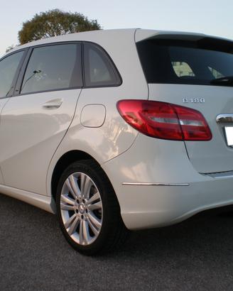 Mercedes classe B 1.5 td 110 cv, da vetrina