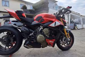 Ducati streetfighter v4s 2020