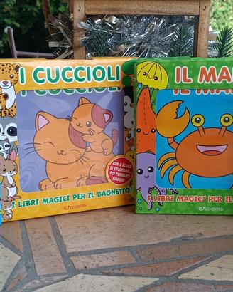 Set 4 libri gioco per il bagnetto.