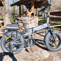 Bicicletta elettrica Engwe Engine Pro 