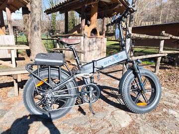 Bicicletta elettrica Engwe Engine Pro 