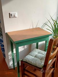 Tavolino scrivania vintage in legno 