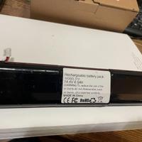 batteria per neato d10 e neato d8 e filtro  nuovo