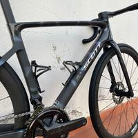Bici da corsa Scott addict RC10 2025