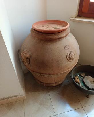 antica giara in terracotta 