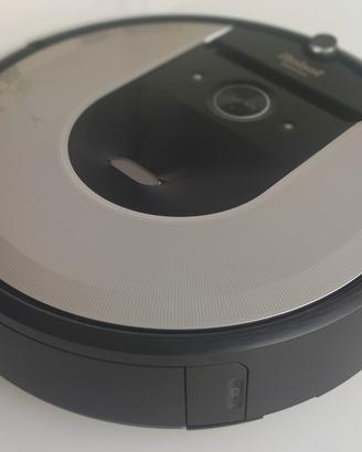 iRobot Roomba i7+ (i7556)