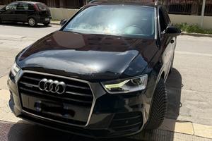 Audi Q3 stronic quattro