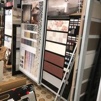 Espositori grandi rivestimento