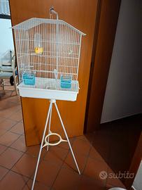 Gabbia per uccelli con piedistallo