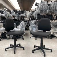 Stock 600 sedie da ufficio