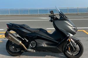 Tmax 530 SX ABS Akrapovic