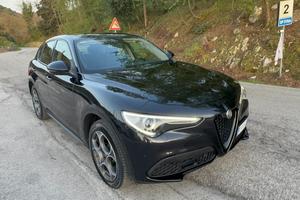Alfa Romeo Stelvio 2.2 Turbodiesel 190 CV AT8 Q4 S