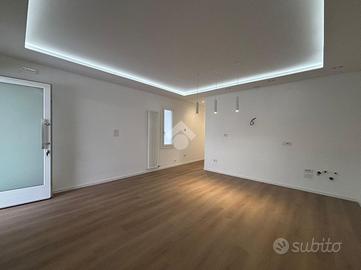 CASA INDIPENDENTE A POZZONOVO