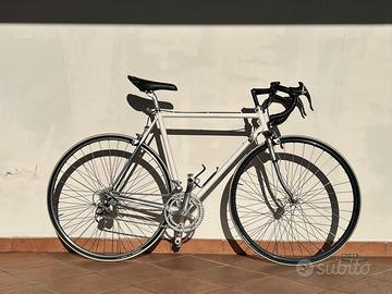 Bici da corsa in acciaio, Campagnolo / Shimano