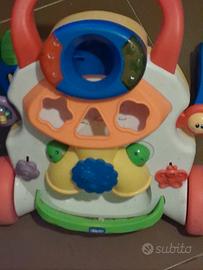 gioco per far imparare al bambino camminare