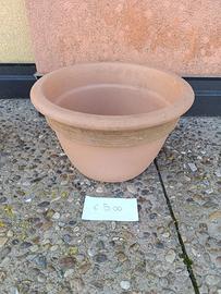 Vaso in terracotta Mezza campana del 31 € 5,00