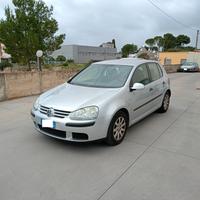 Volkswagen Golf 5 1.400 BENZINA GPL