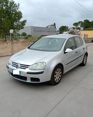 Volkswagen Golf 5 1.400 BENZINA GPL