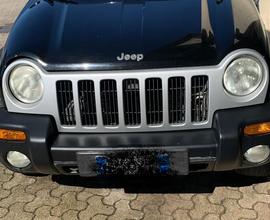 Jeep Cherokee 2.5 CRD 4x4 - Anno 2004