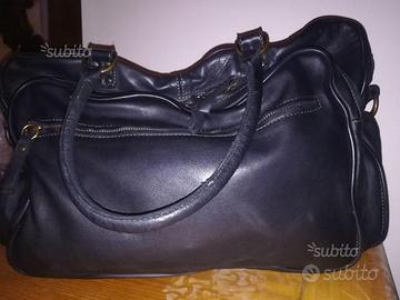 Borsa artigianale in pelle nera