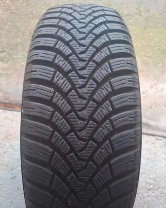 Pneumatici invernali 165/60 R15 Falken