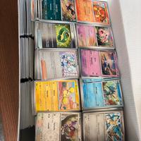 Lotto 4,5 kg di carte Pokemon