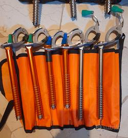 Set completo chiodi da ghiaccio BD e Petzl