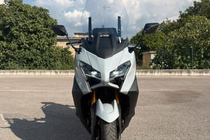 Yamaha TMAX 560 2026 - 4.700 km - €15.500